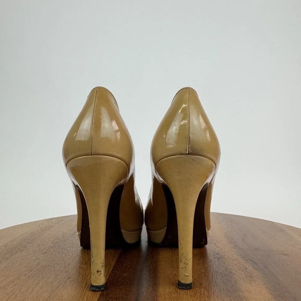 Stuart Weitzman size narrow